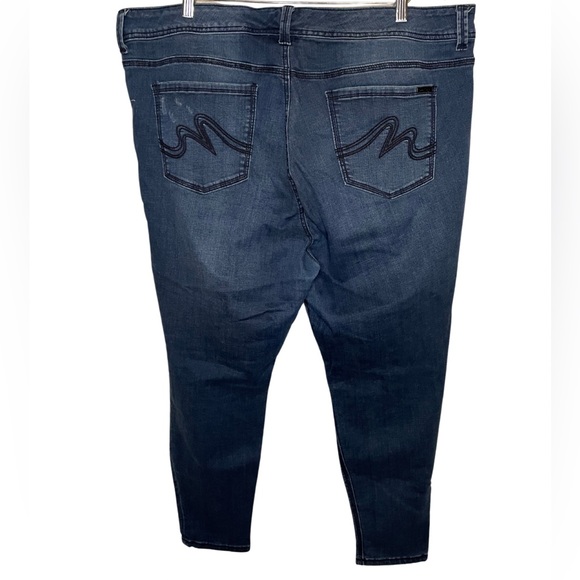 Melissa McCarthy Seven7 Distressed Pencil Skinny Jeans - Picture 3 of 8